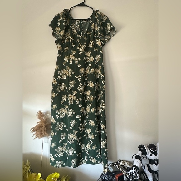 Blu Pepper Green Floral Maxi Dress - Picture 3 of 3